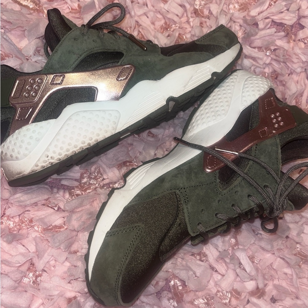 Nike Women's Air Huarache Run Shoes - Olive Green Suede and Rose Gold